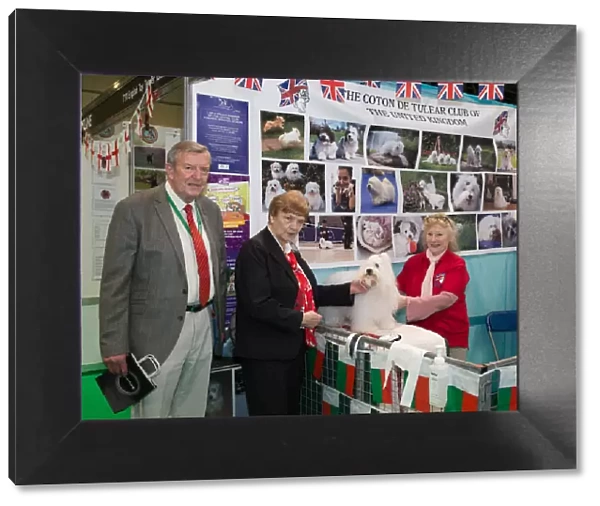 Discover Dogs Best Booth : Toy Dog Group awarded to The Coton De Tulear Club of The