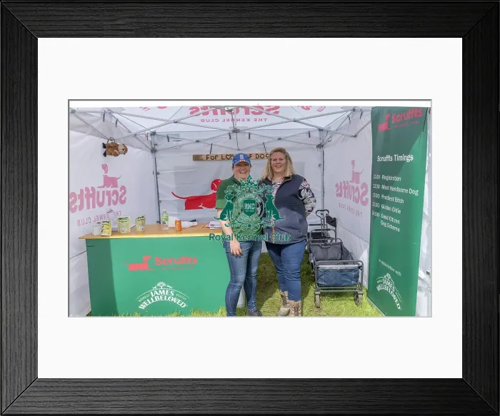 Framed Print : James Wellbeloved Scruffts Family Crossbreed Competition Framed Print : James Wellbeloved Scruffts Family Crossbreed Competition