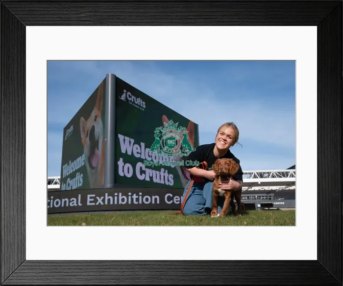 Framed Print : Paralympian Ellie Simmonds OBE with Ernie Framed Print : Paralympian Ellie Simmonds OBE with Ernie