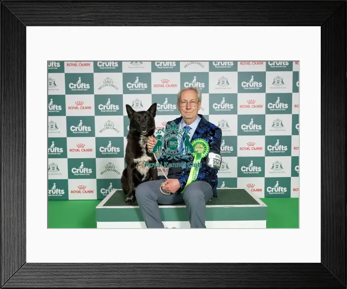 Framed Print : Richard Minto from Skegness, with Cyrus Framed Print : Richard Minto from Skegness, with Cyrus