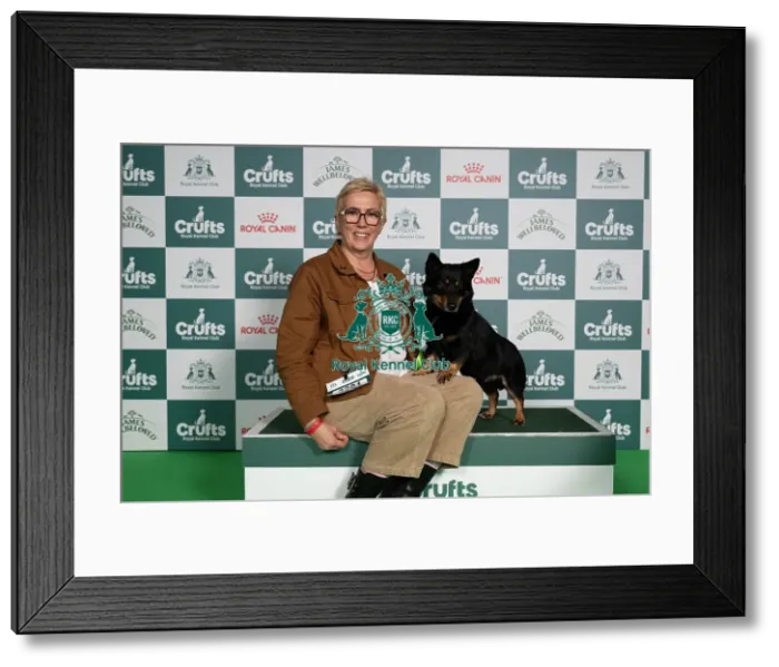 Framed Print : Liz Thwaite from North Yorkshire with Benson Framed Print : Liz Thwaite from North Yorkshire with Benson