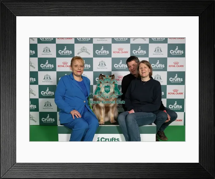 Framed Print : Sarah Nardone, Paul Nardone and Karen Anderson from Nottingham with Kelso Framed Print : Sarah Nardone, Paul Nardone and Karen Anderson from Nottingham with Kelso
