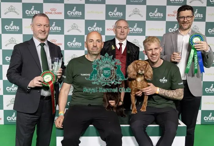 Framed Print : Agility Crufts Singles Final Medium Winner Jesus Fernandez Crespo with Spartan Worker Baileys