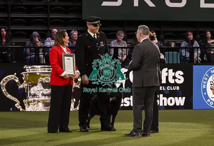 Framed Print : Winner of the Police Dog Team Operational & humanitarian Action of the Year Award Toby Spires with Tsar