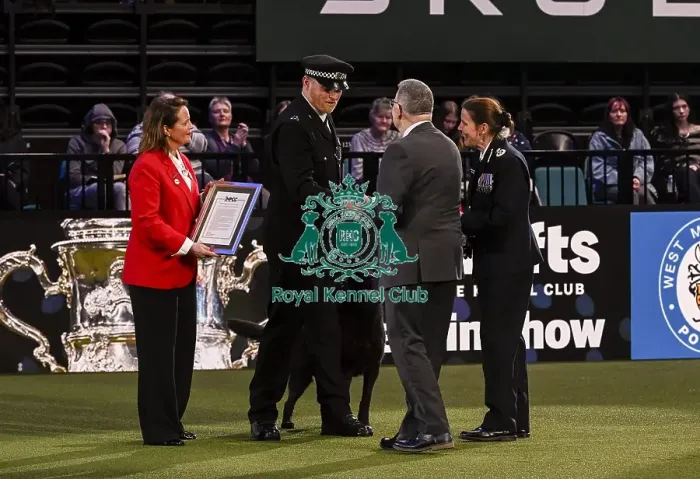 Framed Print : Winner of the Police Dog Team Operational & humanitarian Action of the Year Award Toby Spires with Tsar