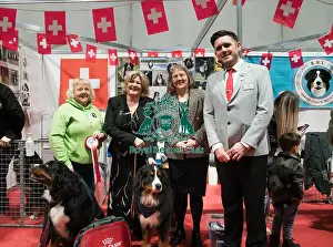 The Bernese Mountain Dog Club being awarded the Best Discover Dogs Stand for the Working Group at Crufts on Sunday 10th March 2024 by Alison Scutcher, Nicky Ackerley-Kemp (Directors at The Kennel Club) and Ricky Furnell from Royal Canin