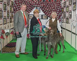 Discover Dogs Best Booth : Hound Group awarded to Deerhound Club Judges: Jim